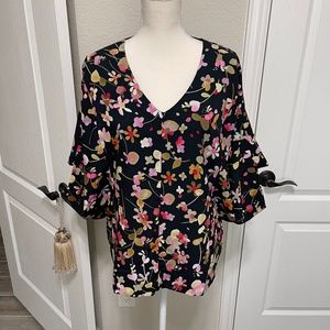 Cabi Origami Top- Limited Edition! Size Small